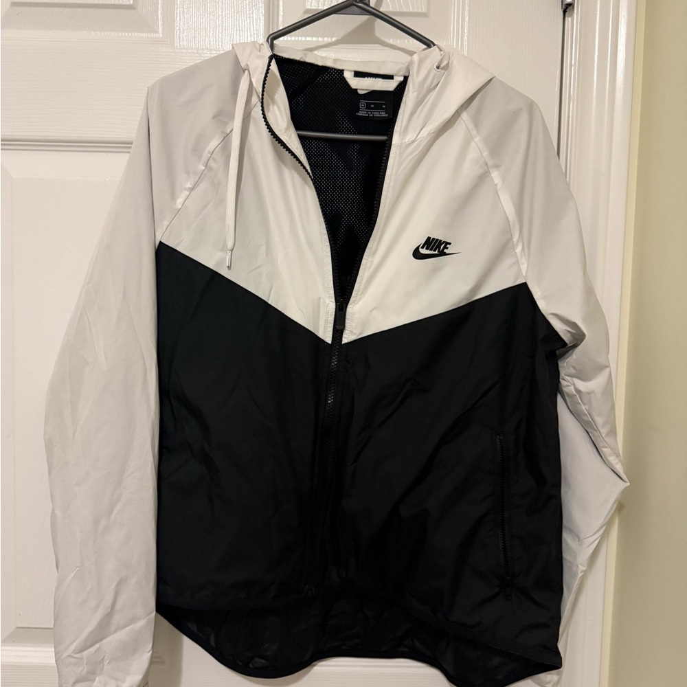 Nike Black and White Hooded Windbreaker